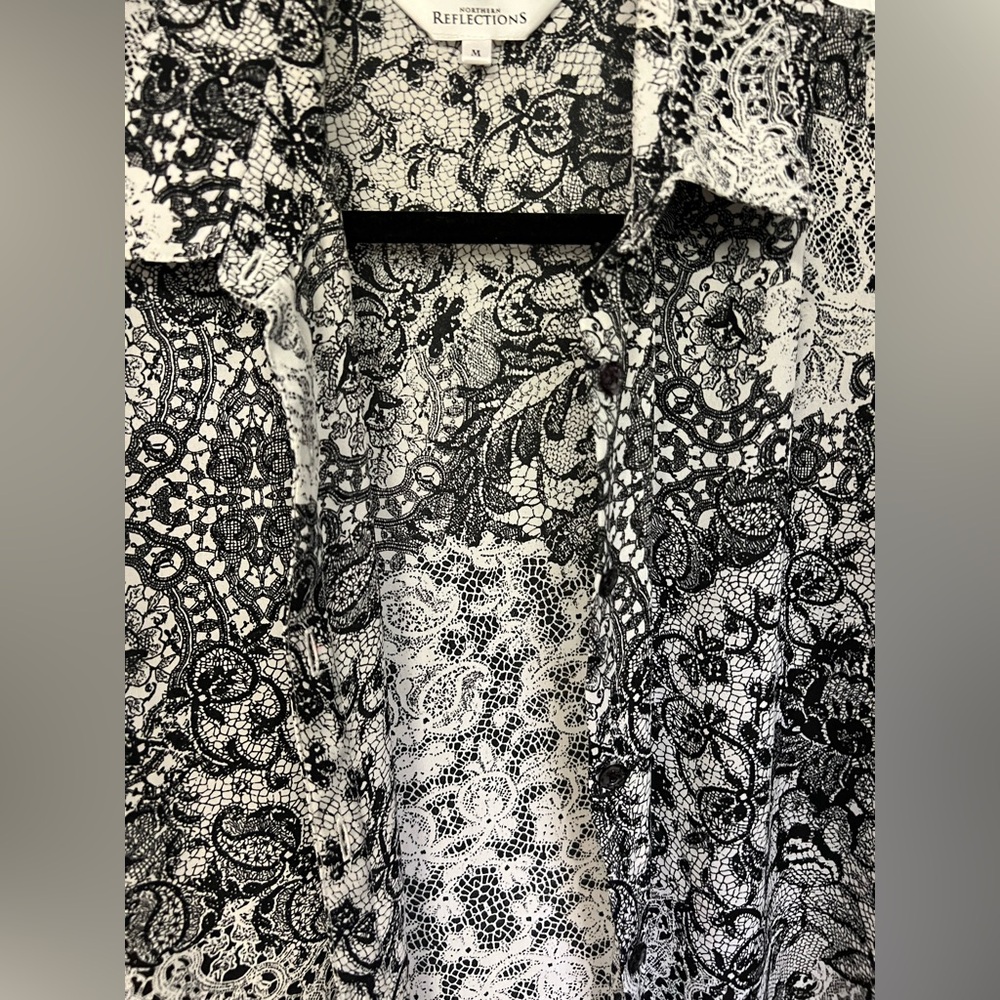 Northern Reflections Taileored Black and White Patterned Blouse